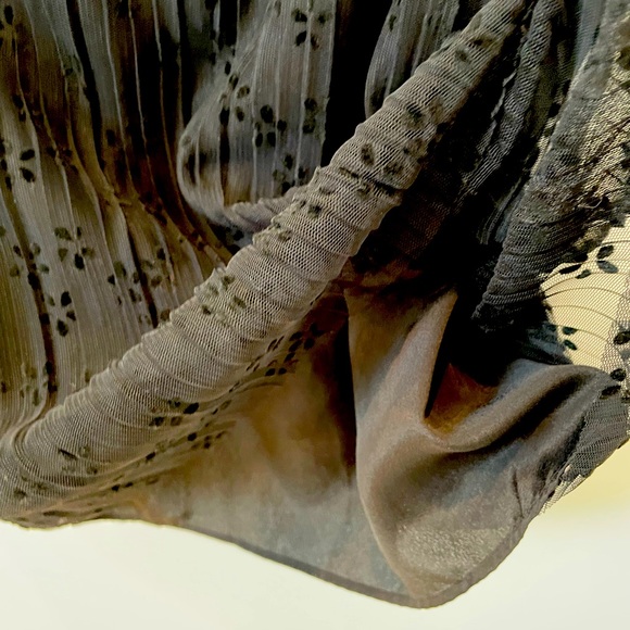 J. Crew Tiered Lace Black Camisole blouse Size SM - Picture 8 of 10